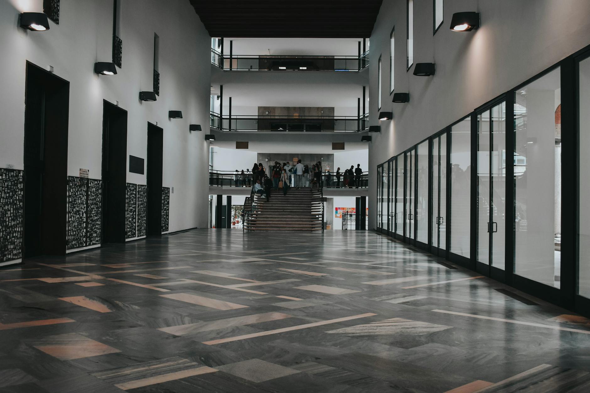 Corporate services for companies in Italy, Milan business district.