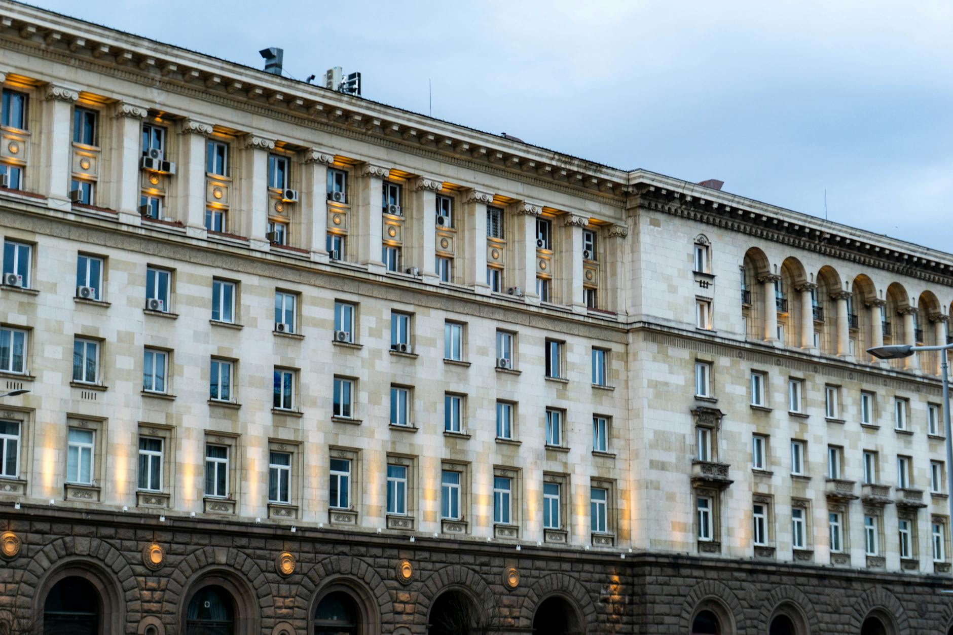 Italian SRL company taxation overview -- Milan, Italy